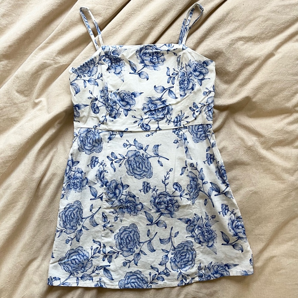 COPY - Linen white and blue floral dress